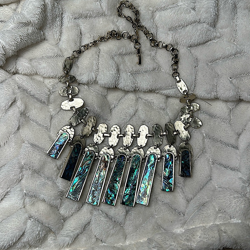 Kendra Scott - Picture 2 of 5